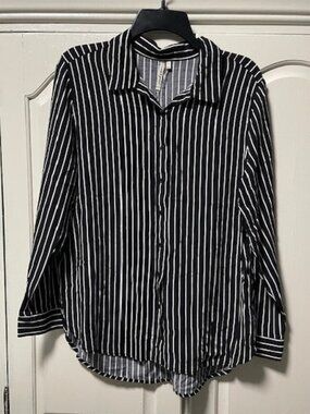 Button Down Shirt Striped Size M